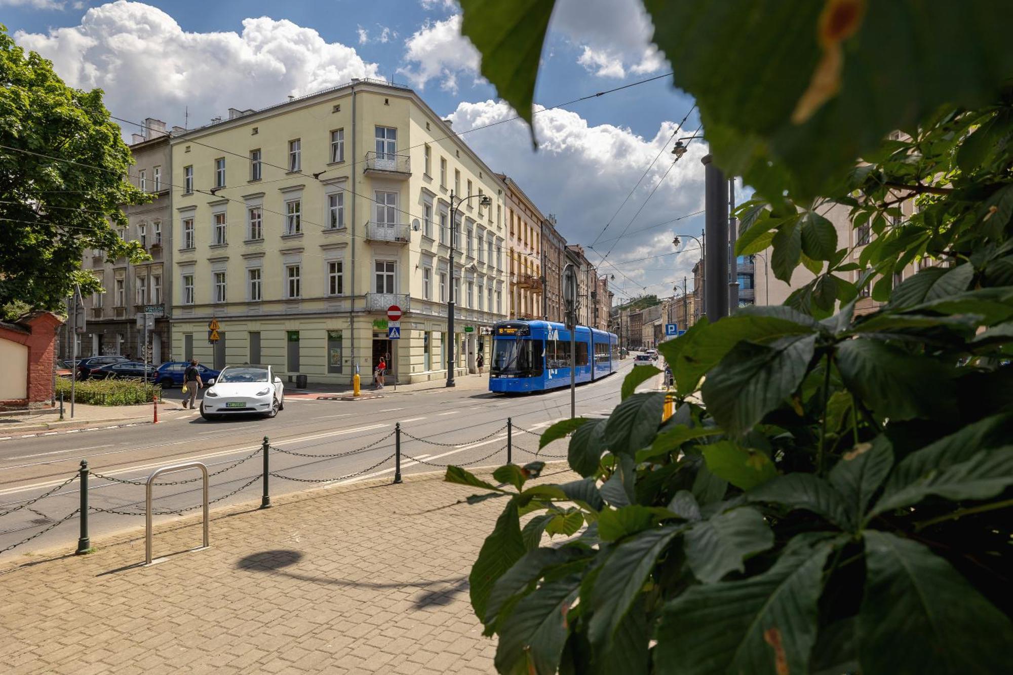 1-Bedroom Apartment - Dluga 65 Street Краков Экстерьер фото